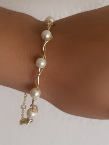 Handmade Gold Wave Twined Pearl Bracelet with Gold Chain